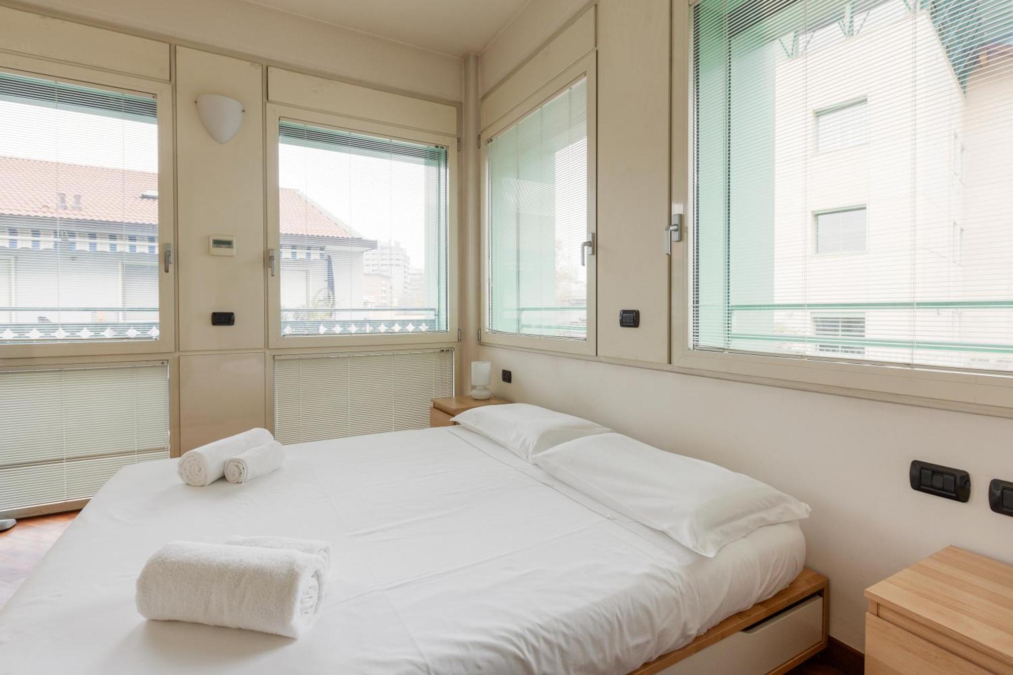 Bright & Comfy Apartment With Parking 밀라노 외부 사진