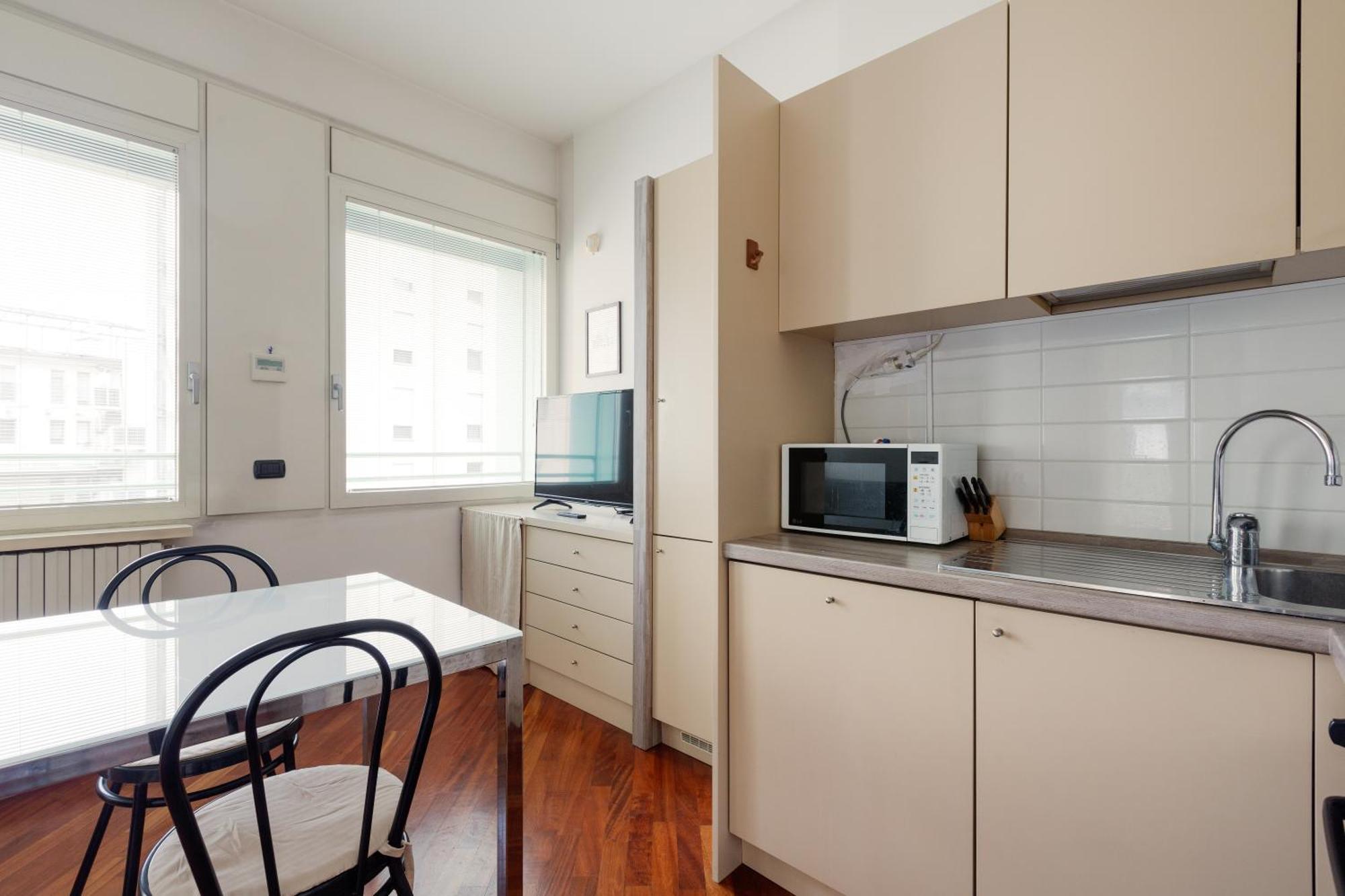 Bright & Comfy Apartment With Parking 밀라노 외부 사진